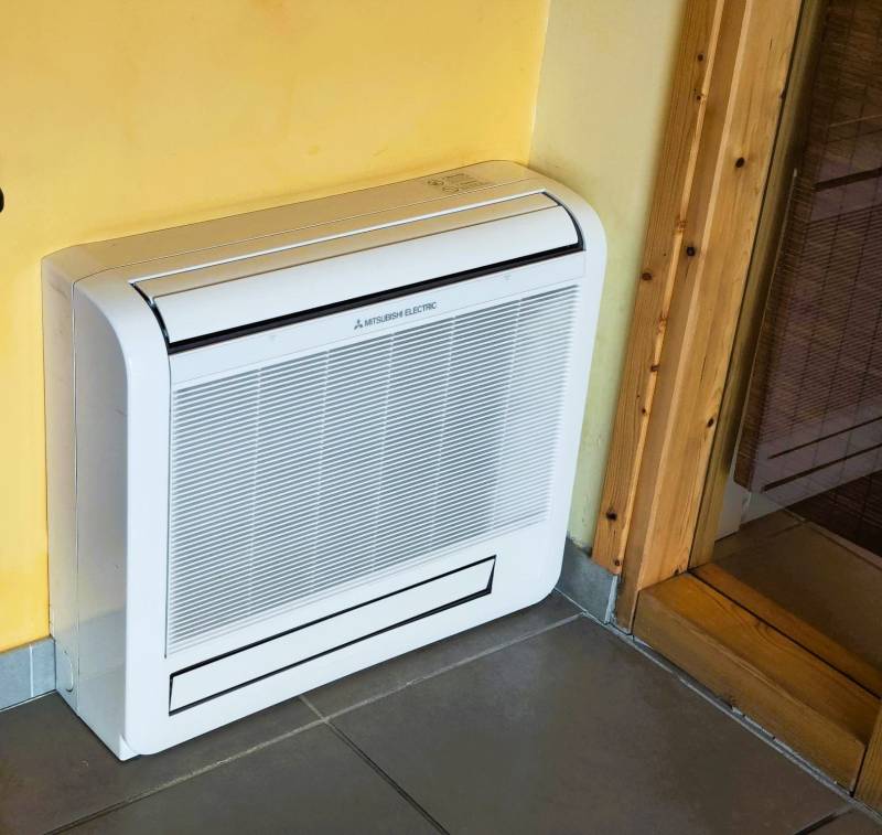 Comparaison des avantages et inconvénients des climatiseurs console et murale Mitsubishi