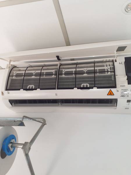 Maintenance de climatisations Daikin et Carrier dans une clinique vétérinaire au Beausset (83)